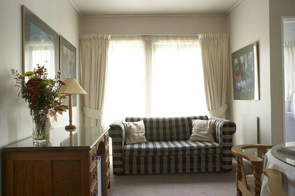 Hotel Leonora At Welgemoed Manor Bellville 3*,
